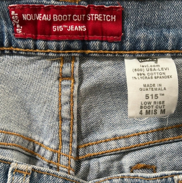 Levi's Classic Blue Denim Jeans - Picture 4 of 4